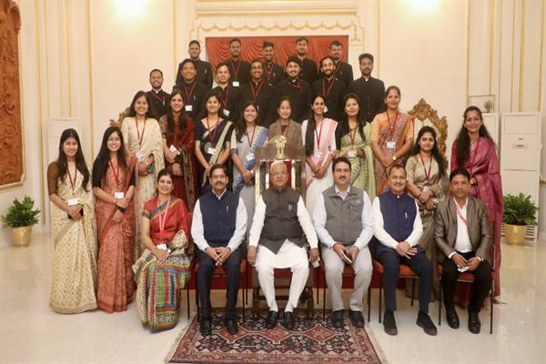 अच्छे व्यक्तियों को सदैव मिलता है सम्मान : राज्यपाल श्री पटेल