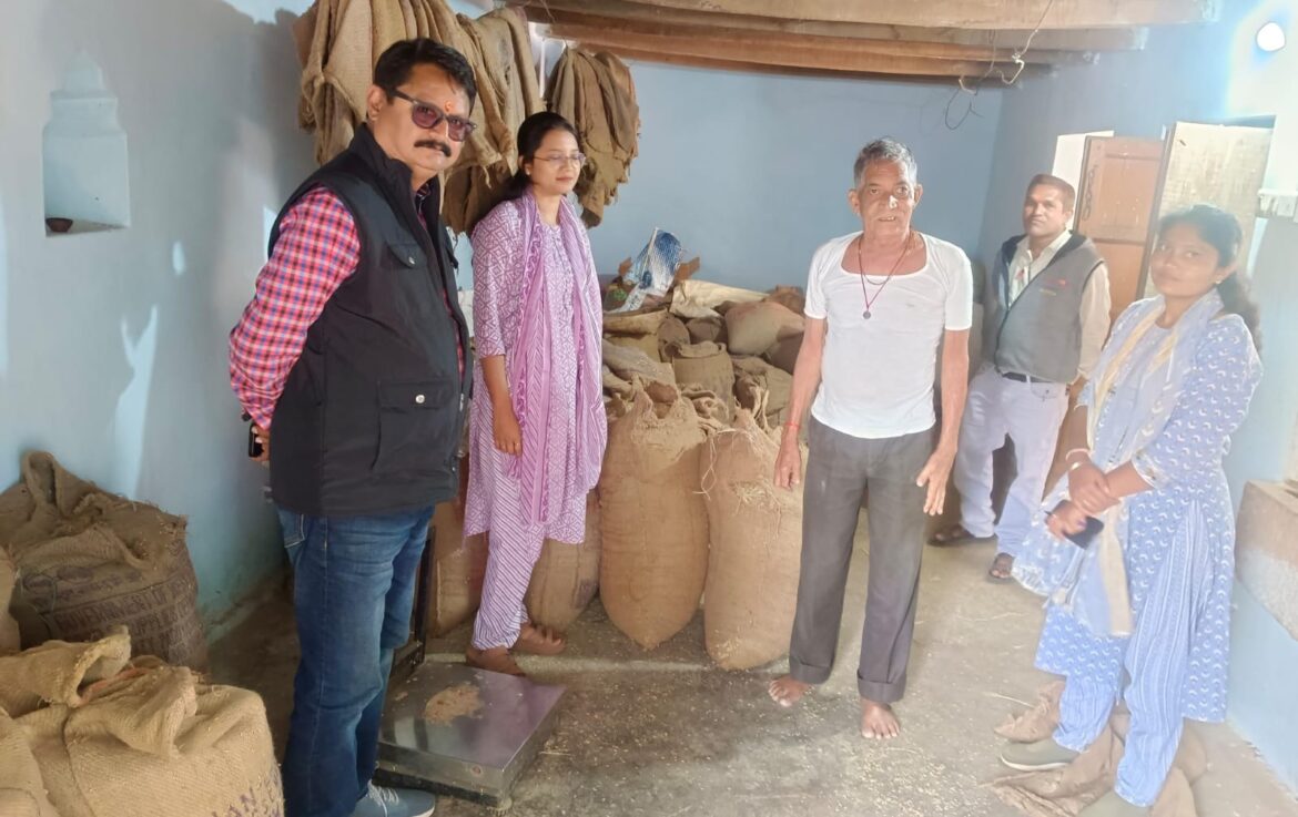 अवैध धान भंडारण पर जिला प्रशासन का बड़ा अभियान, 06 प्रकरणों में 218 क्विंटल धान जप्त