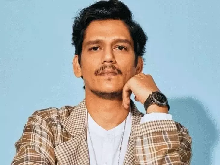 एक्टर विजय वर्मा ने हाल ही में अपने पिता से रिश्ते, संघर्ष के दिनों और डिप्रेशन को लेकर बात की