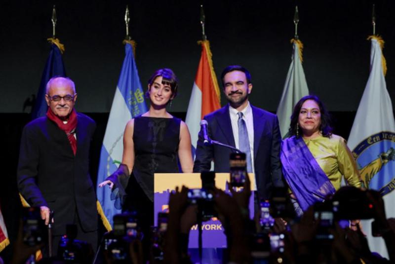 न्यूयॉर्क में इतिहास रचे Zohran Mamdani, पहली भारतवंशी-मुस्लिम मेयर की राह पर