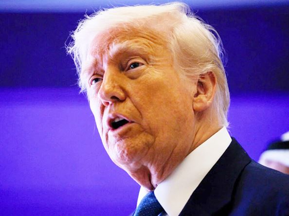 ट्रंप ने वेनेजुएला सरकार को किया विदेशी आतंकवादी संगठन घोषित