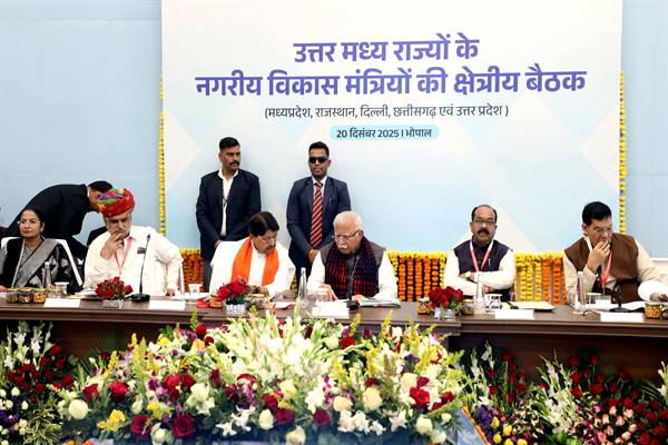 आजादी के 100 साल को ध्यान में रखते हुए तैयार करें शहरों के विकास की योजना : केन्द्रीय मंत्री श्री मनोहर लाल