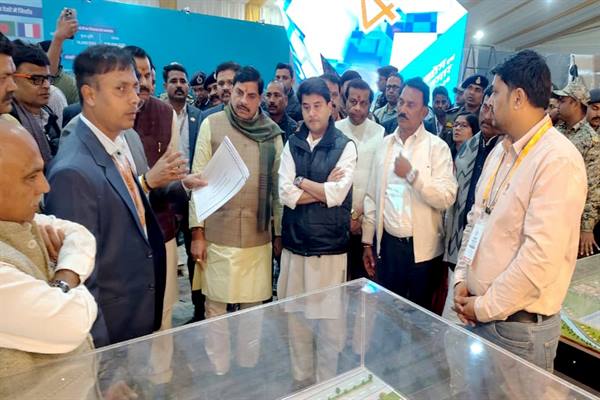 मुख्यमंत्री डॉ. यादव ने लिया “अभ्युदय मध्यप्रदेश ग्रोथ समिट” की तैयारियों का जायजा