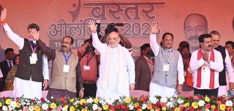 नक्सलवाद के उन्मूलन के साथ-साथ बस्तर में मूलभूत सुविधाओं का तेजी से हो रहा विकास – मुख्यमंत्री श्री विष्णुदेव साय