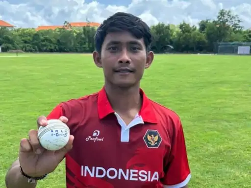 इंडोनेशिया के तेज गेंदबाज गीड प्रियांदना ने एक ओवर में 5 विकेट झटके