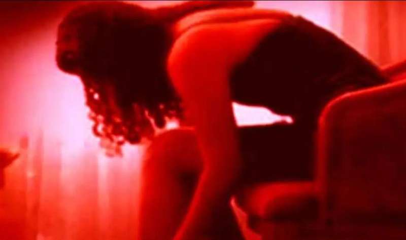 देह व्यापार का बड़ा भंडाफोड़: ‘अक्षय रिसॉर्ट’ पर छापेमारी, 8 थाई युवतियाँ सहित 17 आरोपी गिरफ्तार