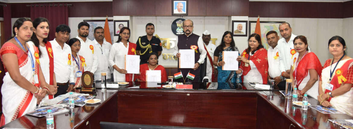 राज्यपाल  डेका ने ब्रेल पुस्तक और ऑडियो बुक्स का किया विमोचन