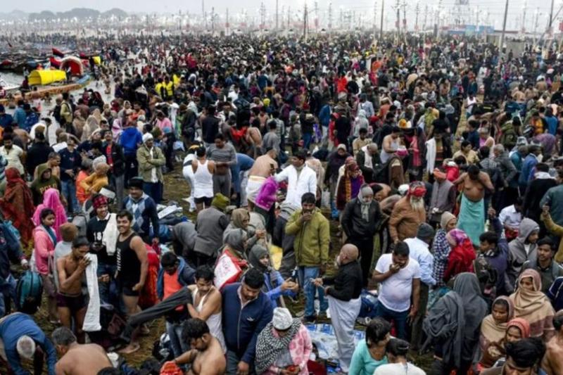 माघ मेला: संगम तट पर श्रद्धा का सैलाब, पहले दिन सुबह 8 बजे तक ही 6.5 लाख ने लगाई डुबकी