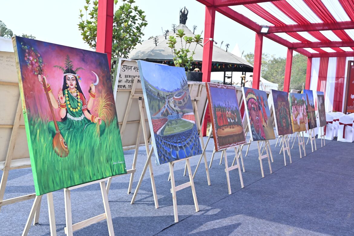 रायपुर साहित्य उत्सव: ‘ट्रैवल ब्लॉग: पर्यटन के प्रेरक’ विषय पर लाल जगदलपुरी मंडप में परिचर्चा आयोजित