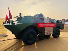 आधुनिक हथियार और सैन्य वाहन ने दिखाई शक्ति