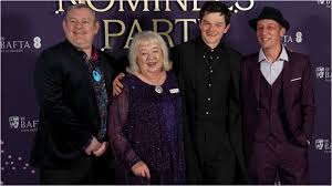 BAFTA 2026: बाफ्टा में अचानक क्यों सुनाई देने लगे अपशब्द? होस्ट एलन कमिंग को मांगनी पड़ी लोगों से माफी