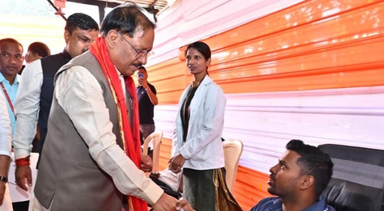 जन्मदिन पर सेवा का संदेश: मुख्यमंत्री श्री साय ने जन्मदिन पर रक्तदान शिविर का किया शुभारंभ