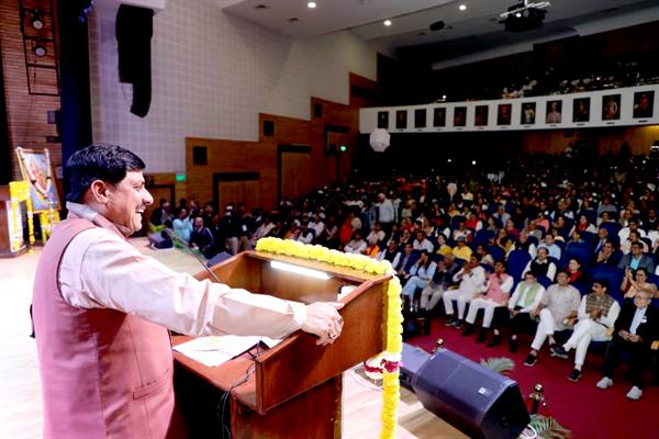 सनातन व्यवस्था के संस्कार जीवन को संतुलित, स्वस्थ और मूल्यवान बनाने की है वैज्ञानिक पद्धति : मुख्यमंत्री डॉ. यादव