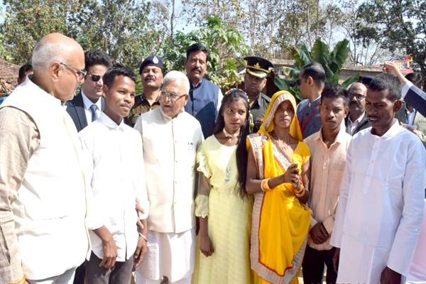 पात्र को योजनाओं का लाभ मिले, तभी साकार होगा विकसित भारत: राज्यपाल पटेल