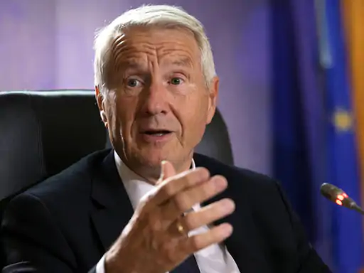 नॉर्वे के पूर्व प्रधानमंत्री थोरब्योर्न जगलैंड को कथित तौर पर आत्महत्या की कोशिश के बाद अस्पताल में भर्ती कराया गया