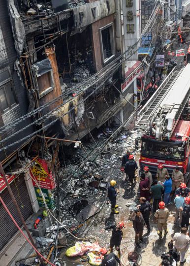 चाहते थे राहत, मिली त्रासदी: पालम में आग से 9 की मौत, वजह जानकर होश उड़ेंगे