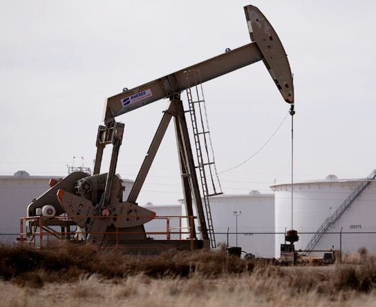 ईरान पर स्ट्राइक का असर अब अमेरिका पर दिखा, तेल भंडार हो गया खाली!