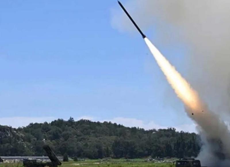 एशिया में नई जंग की आहट: जापान ने चीन की दहलीज तक तैनात कीं लंबी दूरी की मिसाइलें