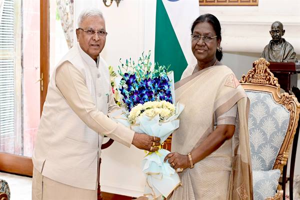 राष्ट्रपति श्रीमती मुर्मु से मिले राज्यपाल श्री पटेल