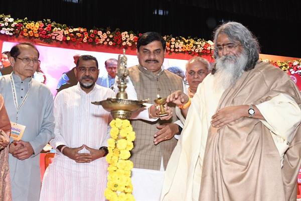 आनंद एक ऐसी सुखानुभूति है, जो अर्थ क्रय से नहीं, अंतस से होती है अनुभूत : मुख्यमंत्री डॉ. यादव