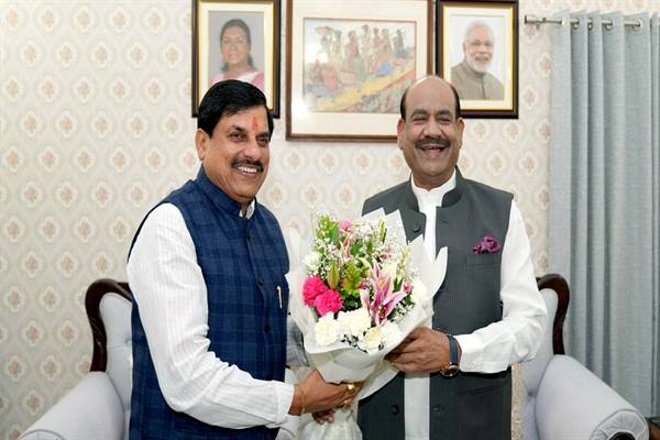 मुख्यमंत्री डॉ. यादव ने लोकसभा अध्यक्ष श्री बिरला से की भेंट