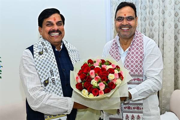 मुख्यमंत्री डॉ. यादव ने राजस्थान के मुख्यमंत्री श्री शर्मा से की भेंट