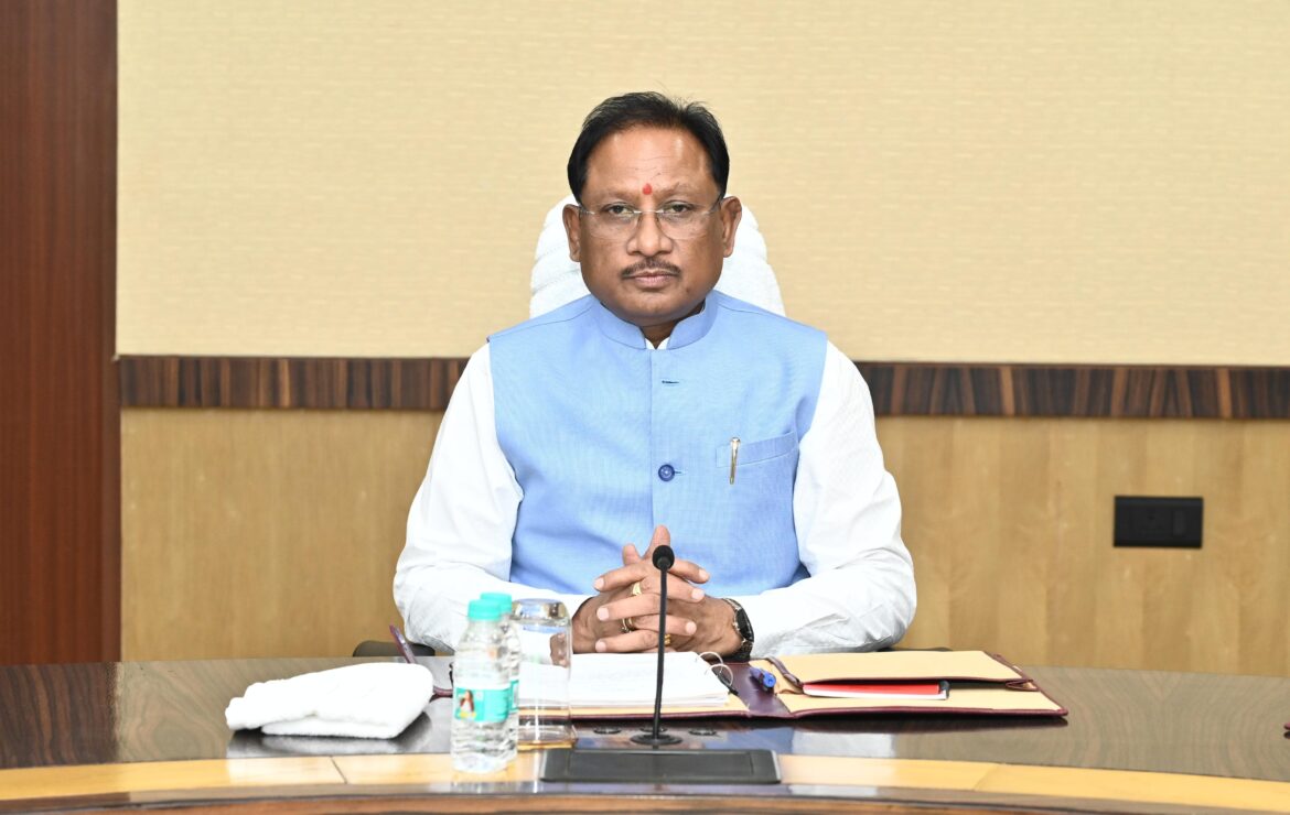 मुख्यमंत्री श्री साय के निर्देश पर भू राजस्व संहिता के तहत मामला दर्ज पंडों जनजाति के लोगों की जमीनों पर कब्जा का मामला धारा के 170 बी के तहत दर्ज हुआ मामला