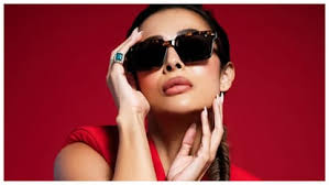 बोलीं- मैं और अरहान इन बातों पर हंसते हैं