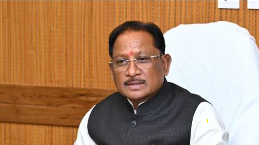 जबरन दबावपूर्वक मैनुअल स्केवेंजर्स का कार्य करवाने वालों पर की जाए कड़ी कार्यवाही- मुख्यमंत्री विष्णुदेव साय