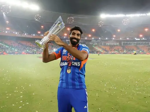भारत के तेज गेंदबाज जसप्रीत बुमराह ने टी-20 बॉलर्स की रैंकिंग के टॉप-5 में वापसी कर ली