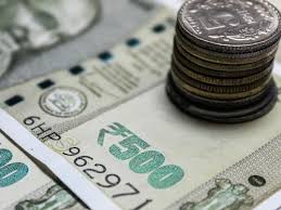 ग्लोबल तनाव और FII बिकवाली से रुपया कमजोर, डॉलर के सामने दम निकला