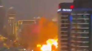 दुबई में धमाके के बाद आसमान में धुआं, सुरक्षा एजेंसियों ने हमला विफल किया