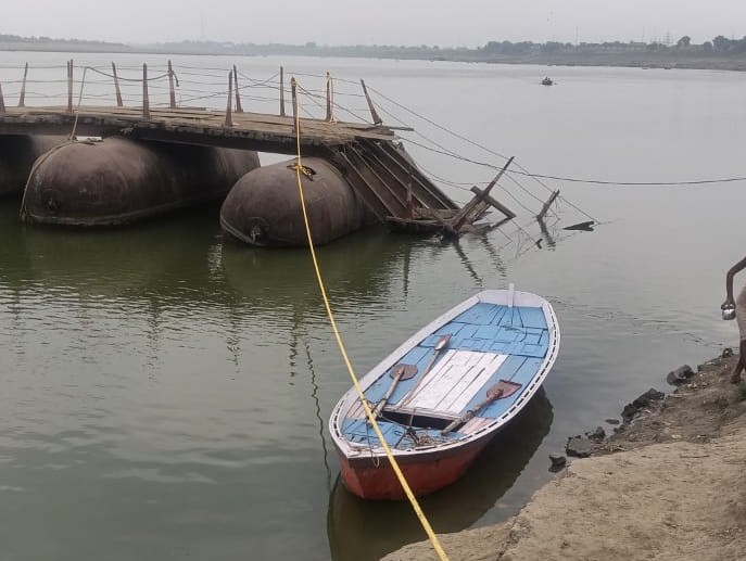 यमुना नदी में दर्दनाक दुर्घटना: 25 में से 15 को बचाया गया, 10 लोगों की गई जान