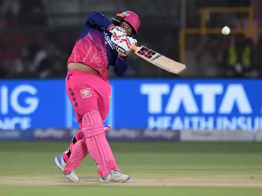 IPL 2026 का 35वां मुकाबला सनराइजर्स हैदराबाद और राजस्थान रॉयल्स के बीच खेला जा रहा