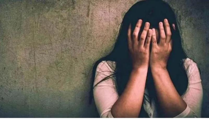 शादी का झांसा देकर दुष्कर्म का आरोप, पुलिस ने शुरू की तलाश
