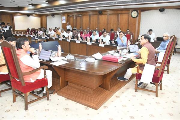 मंत्रि-परिषद की बैठक में विकास योजनाओं के लिये 26 हजार 800 करोड़ रूपये की स्वीकृति