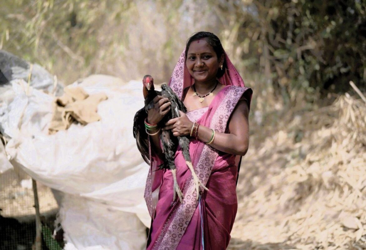आत्मनिर्भरता की मिसाल: औराटोला बना बालोद का पहला लखपति दीदी ग्राम