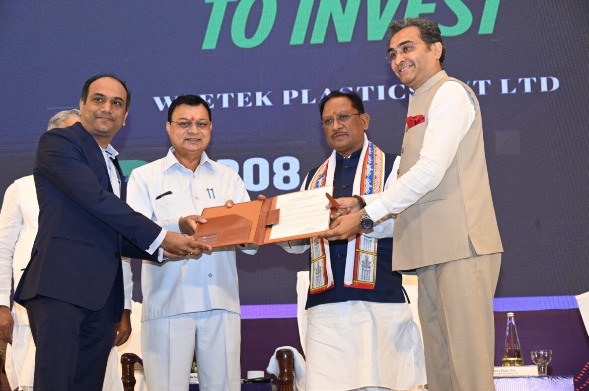 उद्योग और श्रम विभाग के आपसी समन्वय से संवर रहा है – छत्तीसगढ़