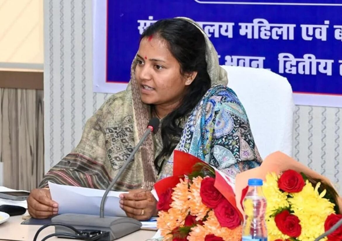 भीषण गर्मी में बच्चों की सुरक्षा सर्वोपरि: मंत्री श्रीमती लक्ष्मी राजवाड़े