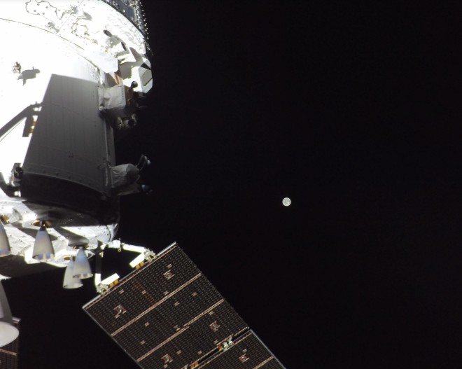 अंतरिक्ष से अद्भुत नज़ारा: Artemis II ने रचा नया इतिहास