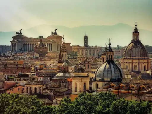 दुनियाभर के हाई नेटवर्थ वाले अमीर लोग फ्रांस और ब्रिटेन जैसे देशों को छोड़कर इटली में बस रहे