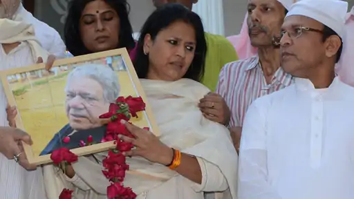 एक्टर अन्नू कपूर ने हाल ही में दिवंगत एक्टर ओम पुरी पर उनकी बहन सीमा कपूर को धोखा देने का आरोप लगाया