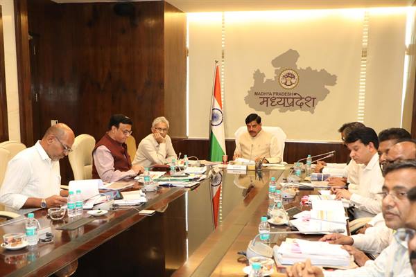 भोपाल और इंदौर-उज्जैन मेट्रोपॉलिटन क्षेत्र नई सड़कों से होगा समृद्ध : मुख्यमंत्री डॉ.यादव