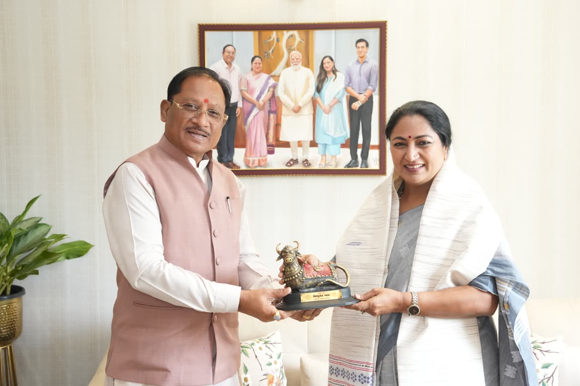 Chhattisgarh Chief Minister Vishnu Deo Sai Pays Courtesy Visit to Delhi Chief Minister Rekha Gupta