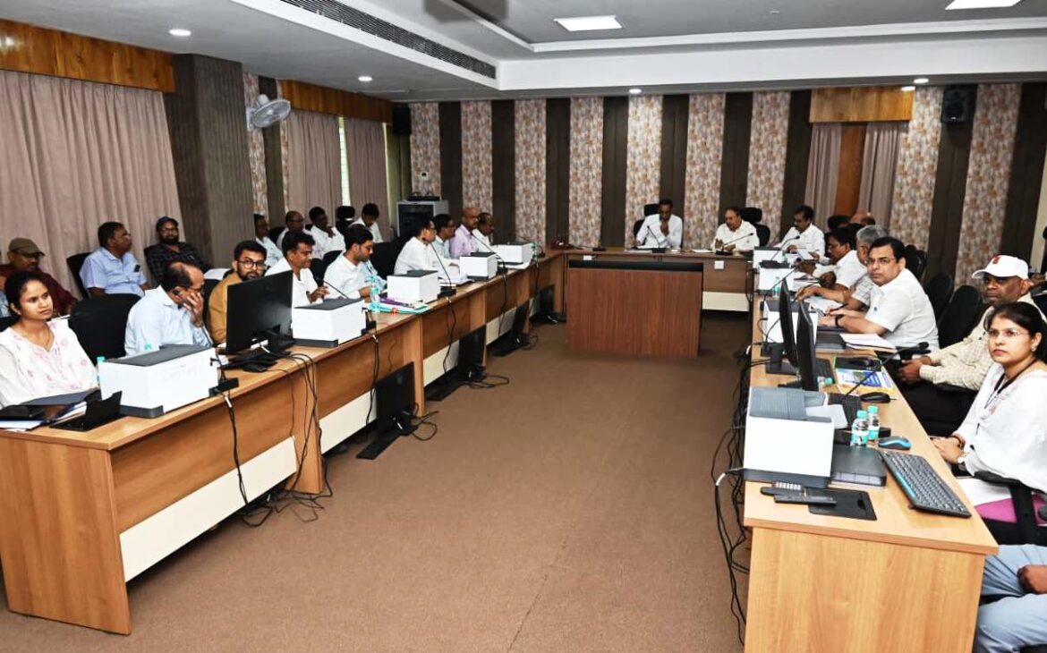 ‘नागरिकों की सुविधा सर्वोपरि, भविष्य की जरुरतों के अनुरूप करें निर्माण’