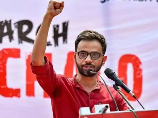 सुप्रीम कोर्ट ने दिल्ली दंगा साजिश मामले में जेएनयू के पूर्व छात्र नेता उमर खालिद को जमानत देने से इनकार करने वाले अपने पिछले फैसले पर आपत्ति जताई