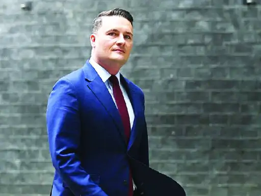 ब्रिटेन के स्वास्थ्य मंत्री वेस स्ट्रीटिंग ने प्रधानमंत्री कीर स्टारमर के नेतृत्व पर भरोसा खत्म होने का हवाला देते हुए हाल ही में इस्तीफा दे दिया