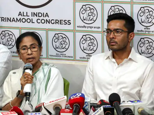 सुप्रीम कोर्ट में TMC ने दावा किया कि बंगाल में हुए विधानसभा चुनाव में 31 सीटों पर भाजपा और TMC में हार जीत का अंतर SIR में काटे गए वोटों से कम