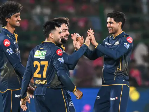 गुजरात टाइटंस ने शनिवार को IPL में राजस्थान को 77 रन से हरा दिया
