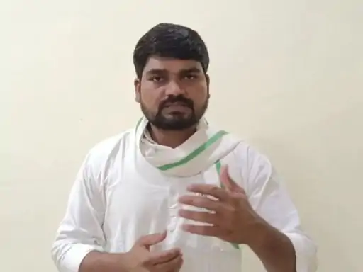 गुजरात में नर्मदा जिले की एक कोर्ट ने आम आदमी पार्टी (AAP) के विधायक चैतर वसावा, उनकी पत्नी और 7 अन्य को 7-7 साल जेल की सजा सुनाई